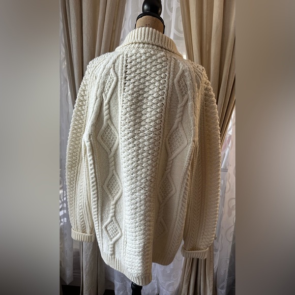 Oobe Brand vintage collared fisherman cable knit wool cardigan sweater - Picture 5 of 10